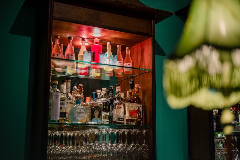 Coolies Club Phuket Old Town